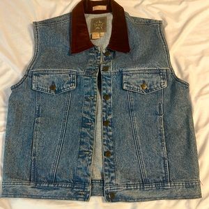 Vintage A.M.I. Denim vest/velveteen collar sz:L